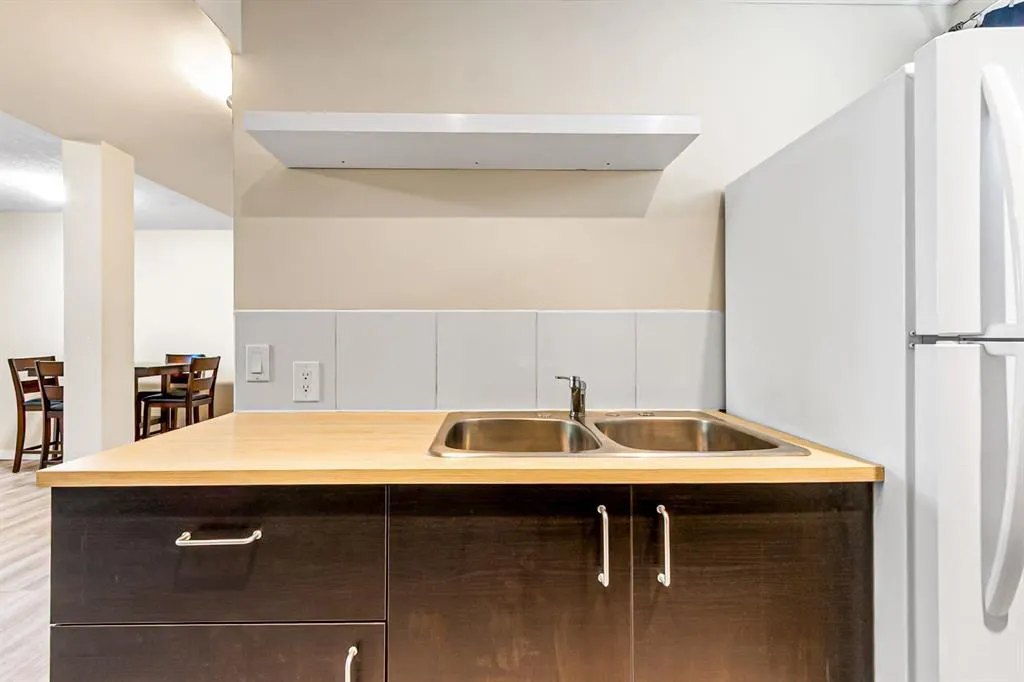 634 Macewan Drive