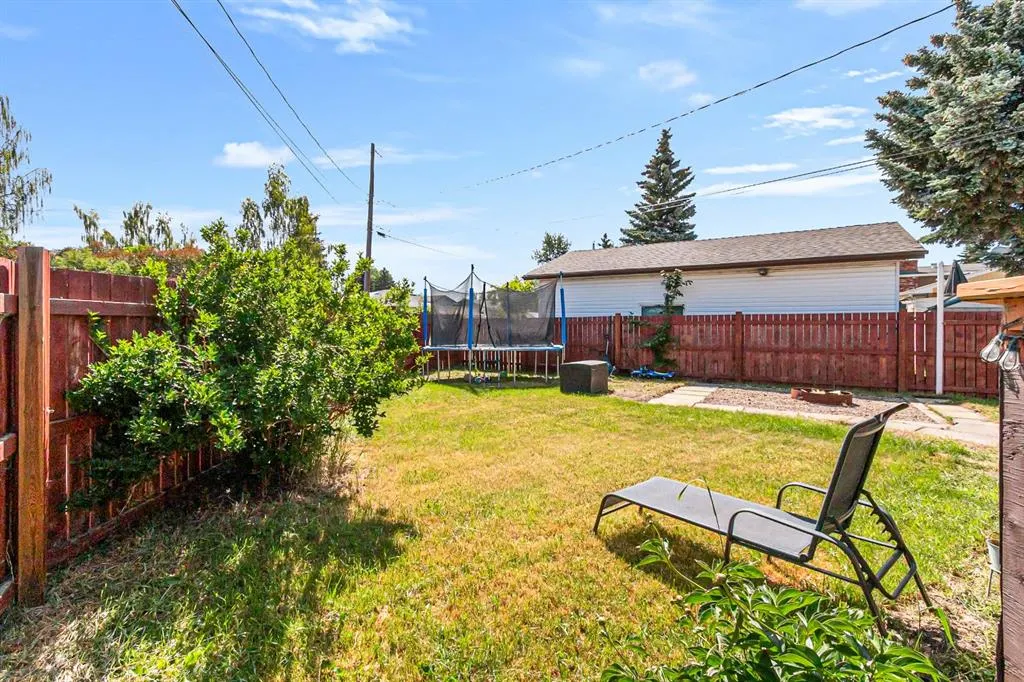 634 Macewan Drive