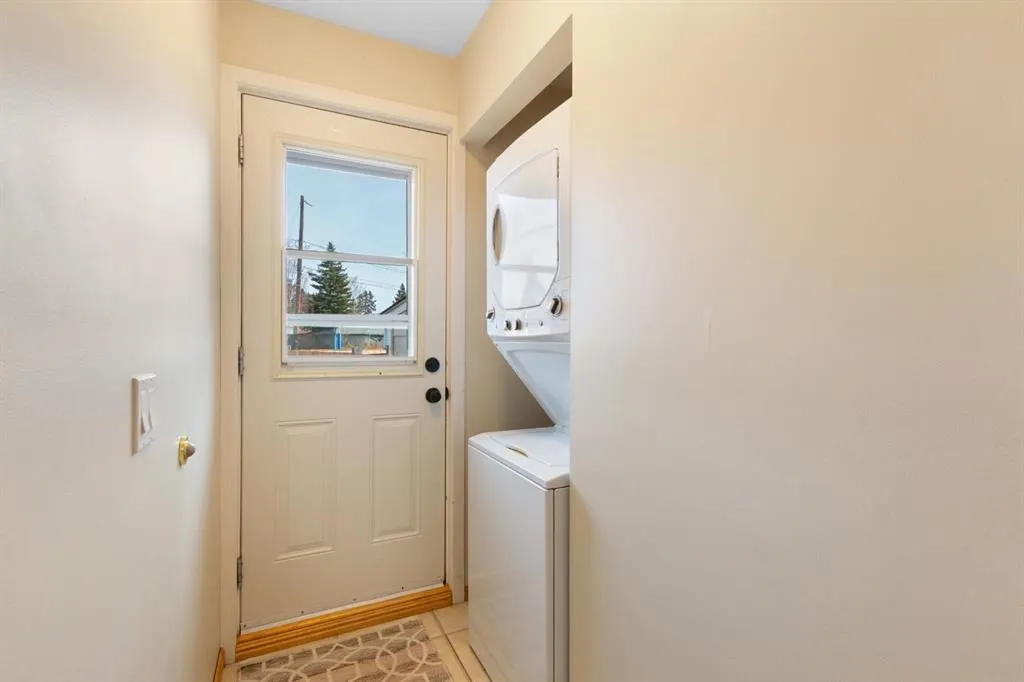 634 Macewan Drive
