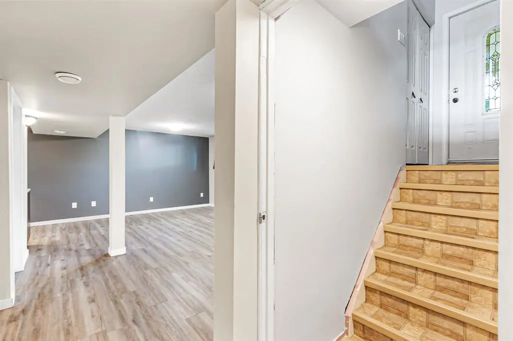 634 Macewan Drive