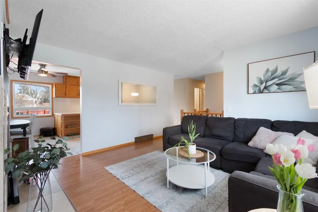 634 Macewan Drive