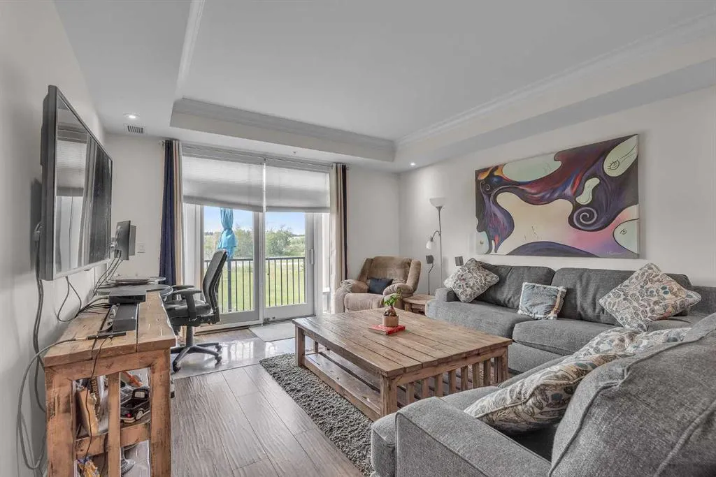131 Quarry Way SE, #201