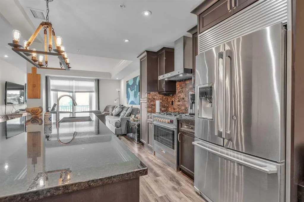131 Quarry Way SE, #201