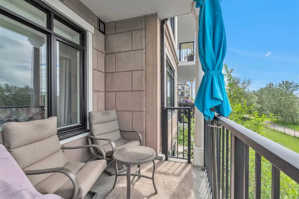 131 Quarry Way SE, #201