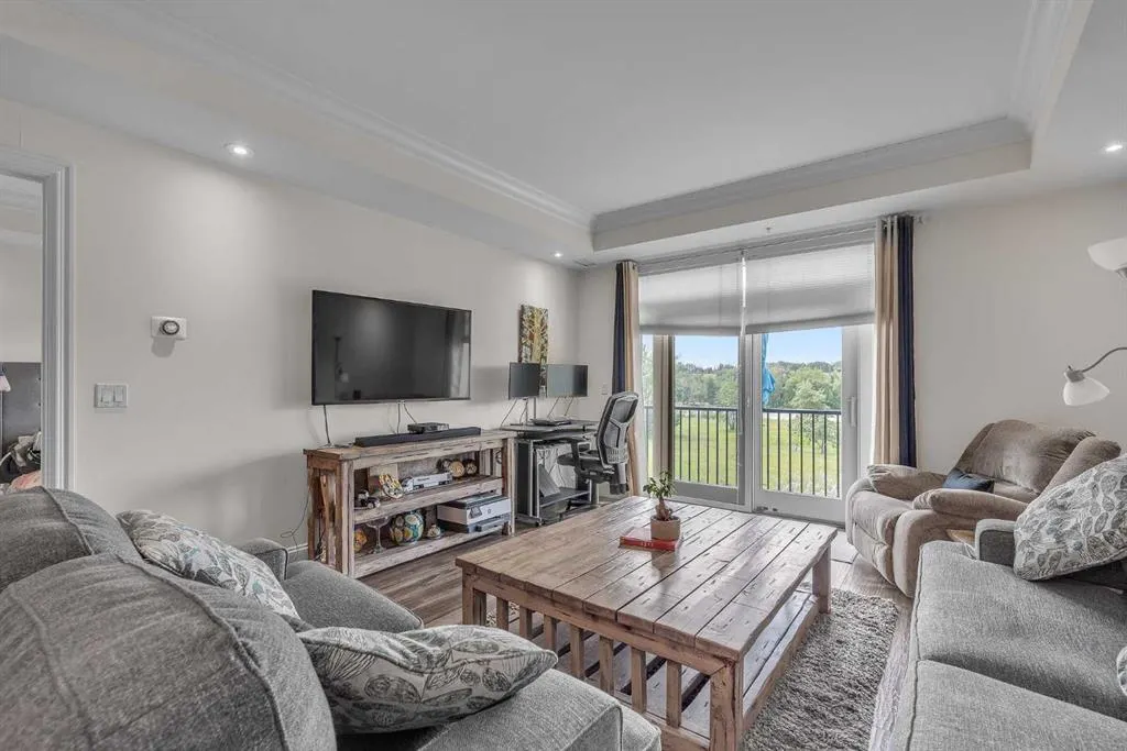 131 Quarry Way SE, #201