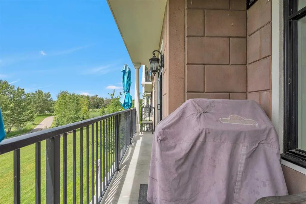 131 Quarry Way SE, #201