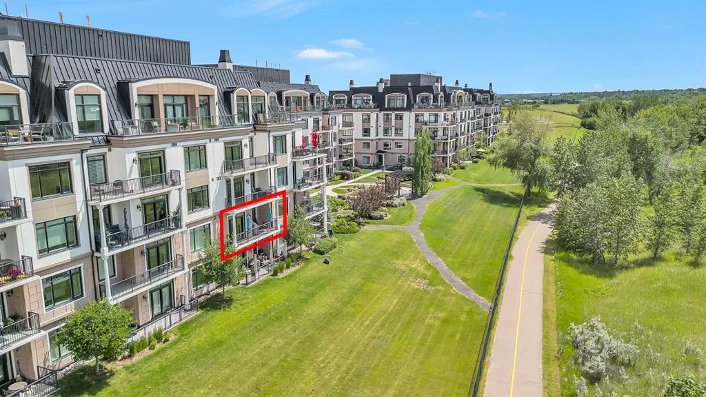 131 Quarry Way SE, #201