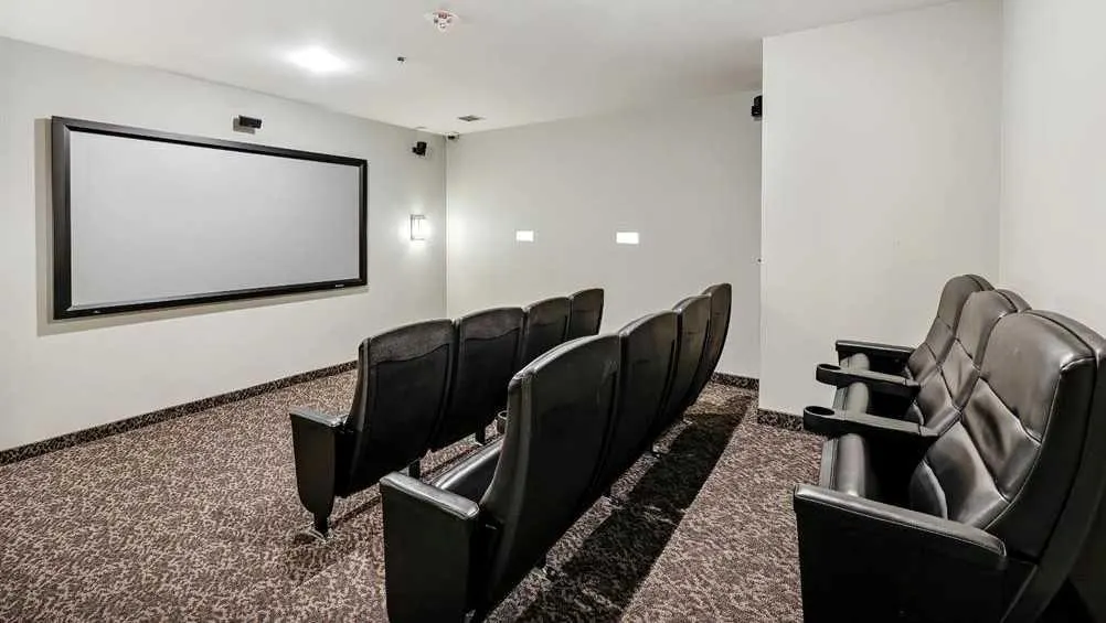 210 15 Avenue SE, #1303