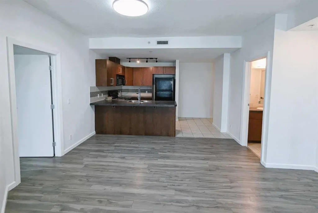 210 15 Avenue SE, #1303