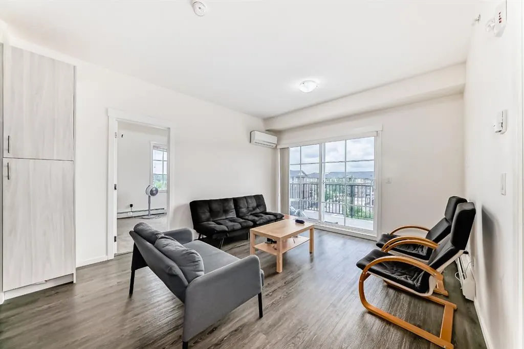 215 Legacy Boulevard SE, #4408