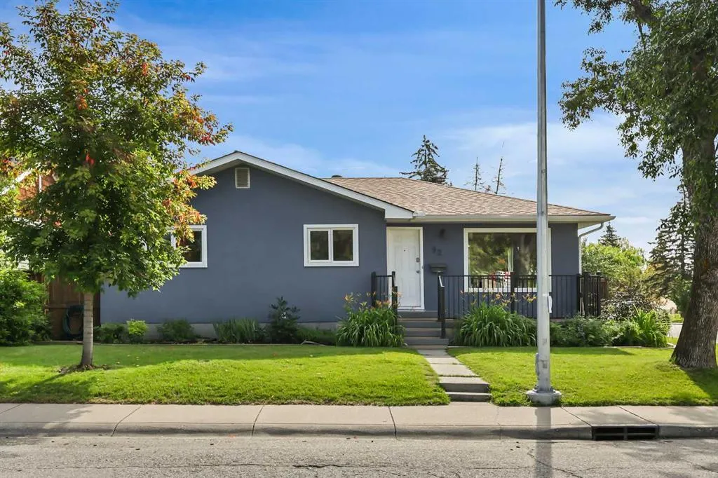 92 Governor Drive SW