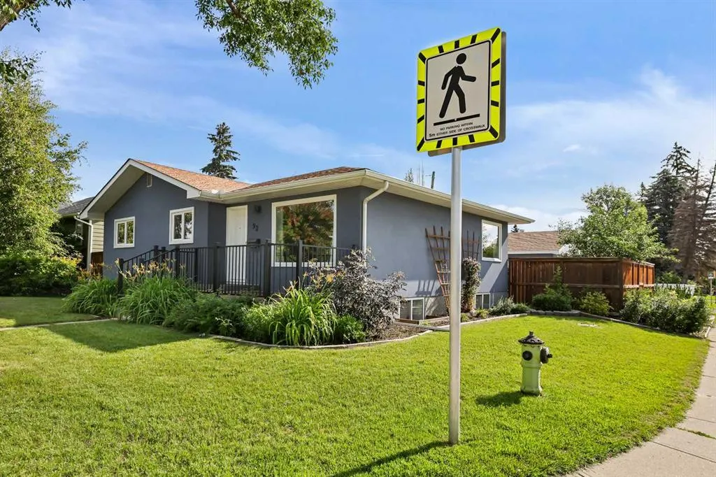 92 Governor Drive SW