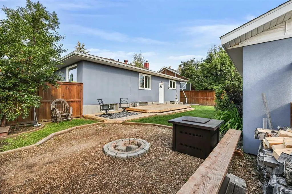 92 Governor Drive SW