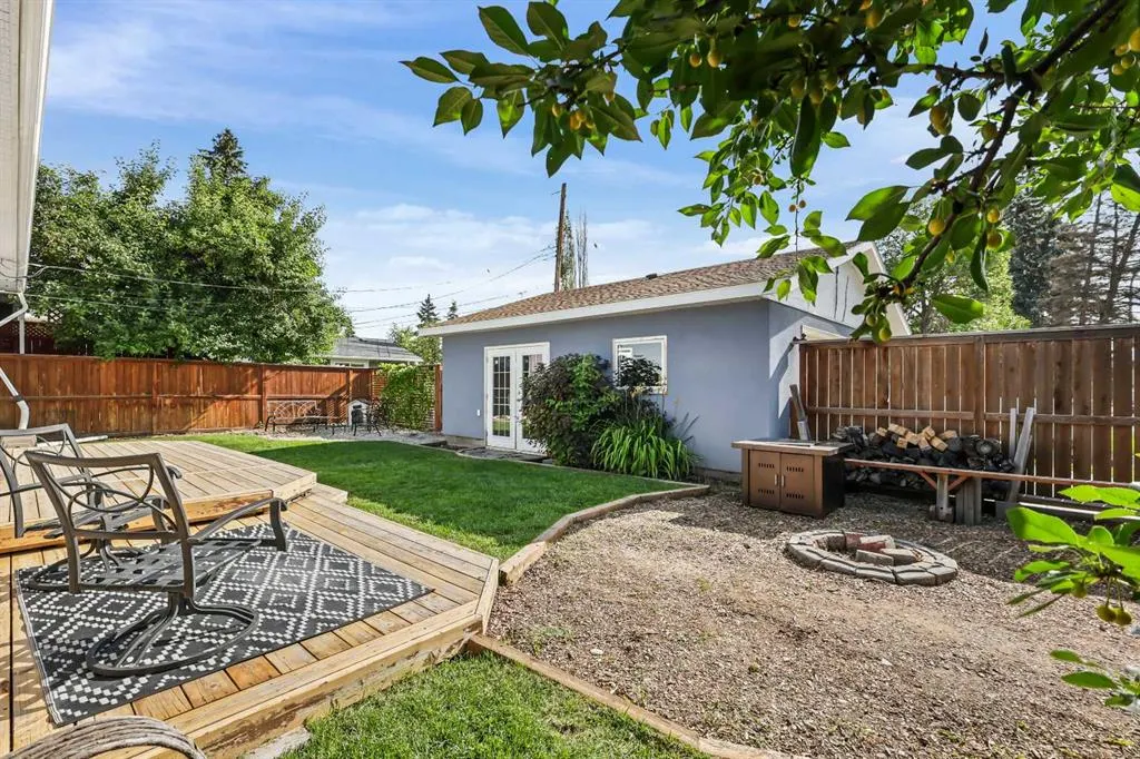 92 Governor Drive SW