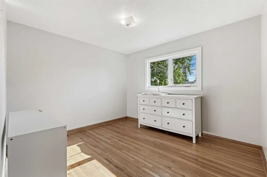 92 Governor Drive SW
