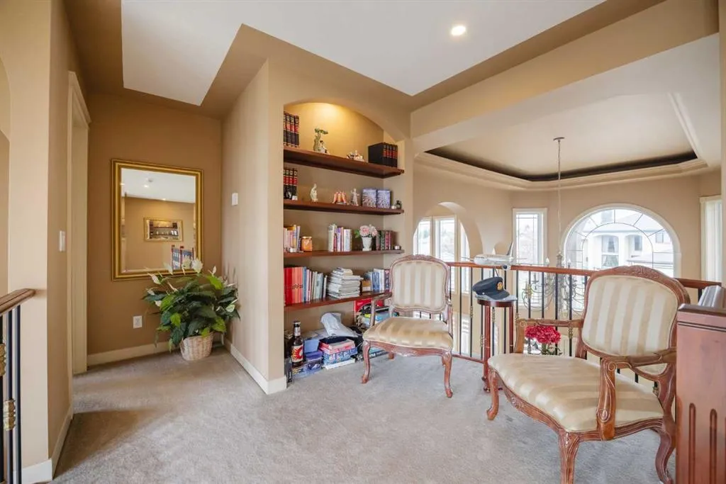 99 Arbour Vista Road NW