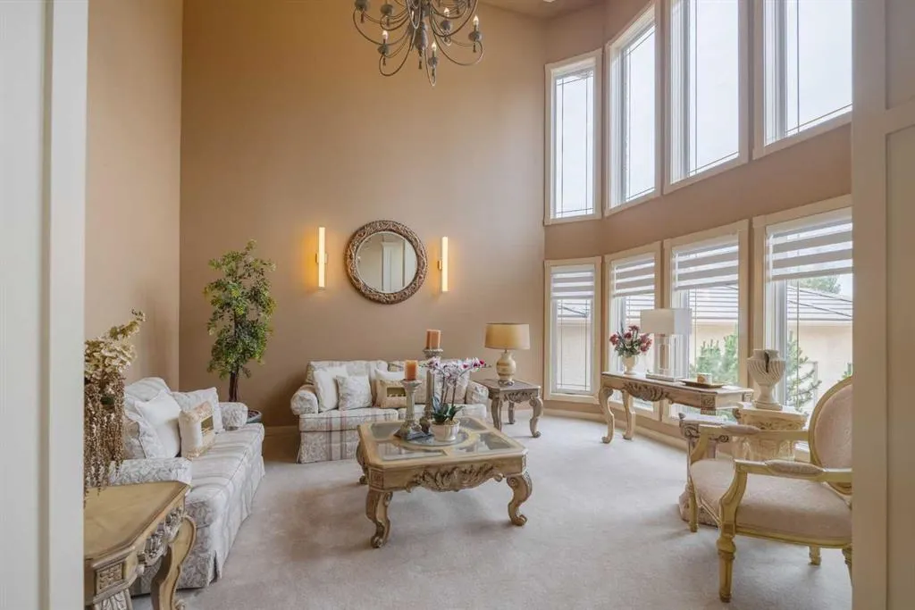 99 Arbour Vista Road NW