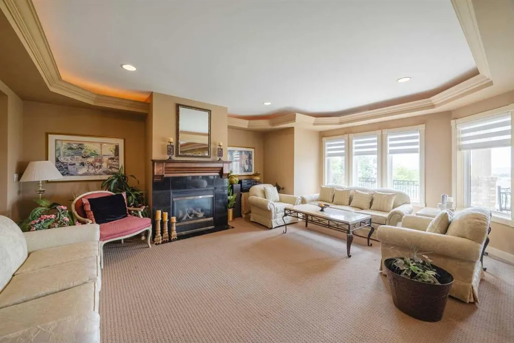 99 Arbour Vista Road NW