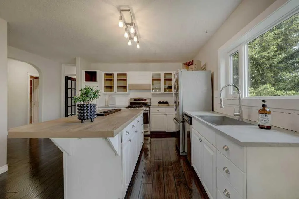 23140 Township Road 272