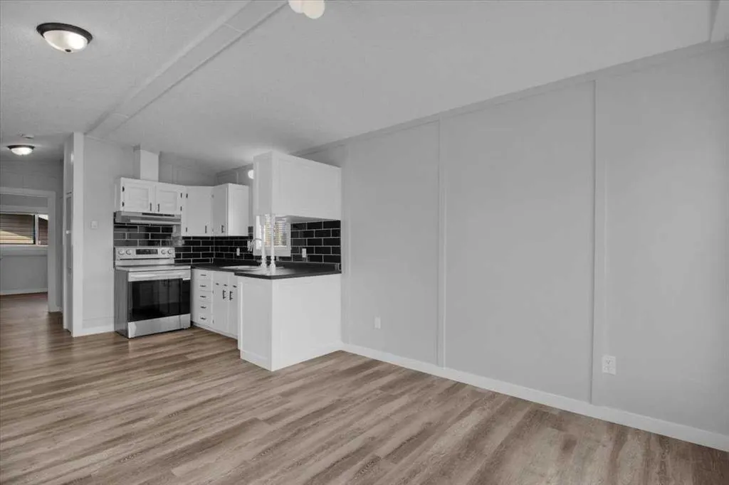 2106 50 Street SE, #27