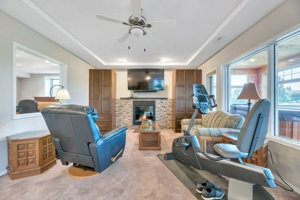 517 Lakeside Greens Place