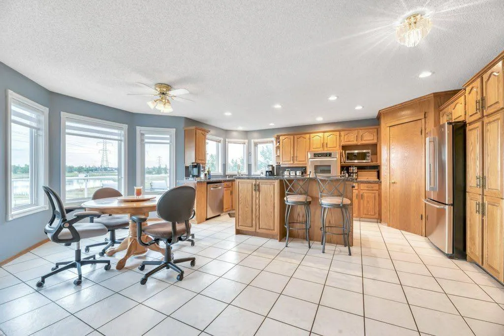 517 Lakeside Greens Place