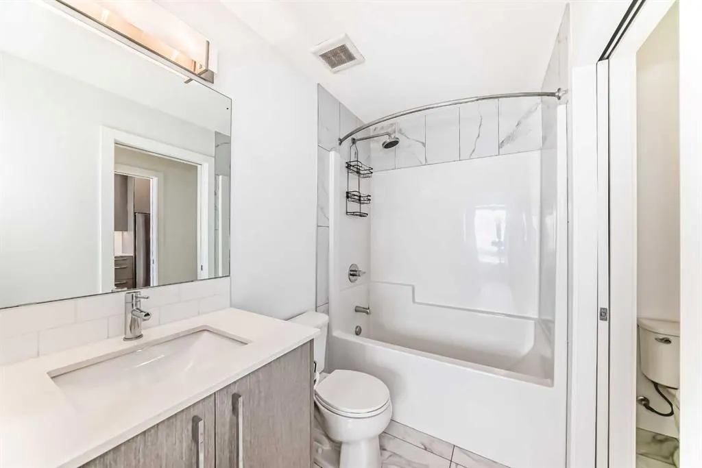 76 Cornerstone Passage NE, #1303