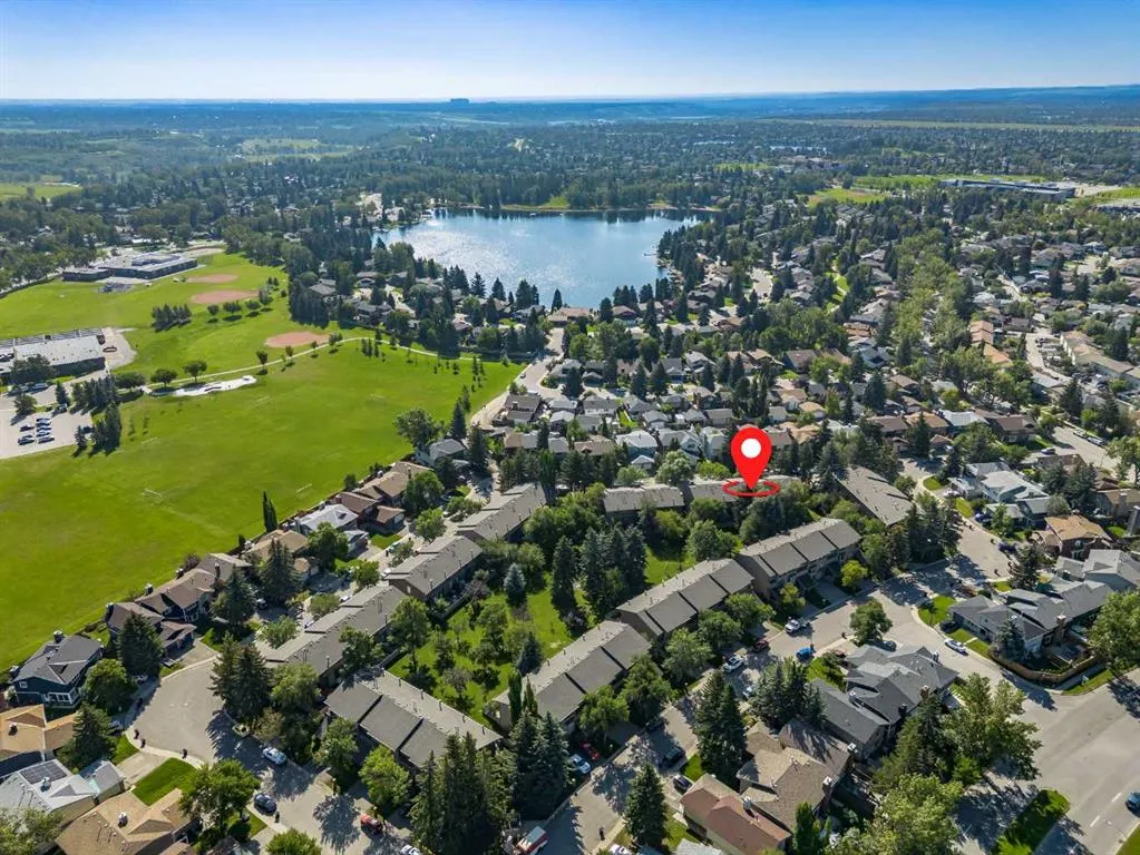 99 Midpark Gardens SE, #25