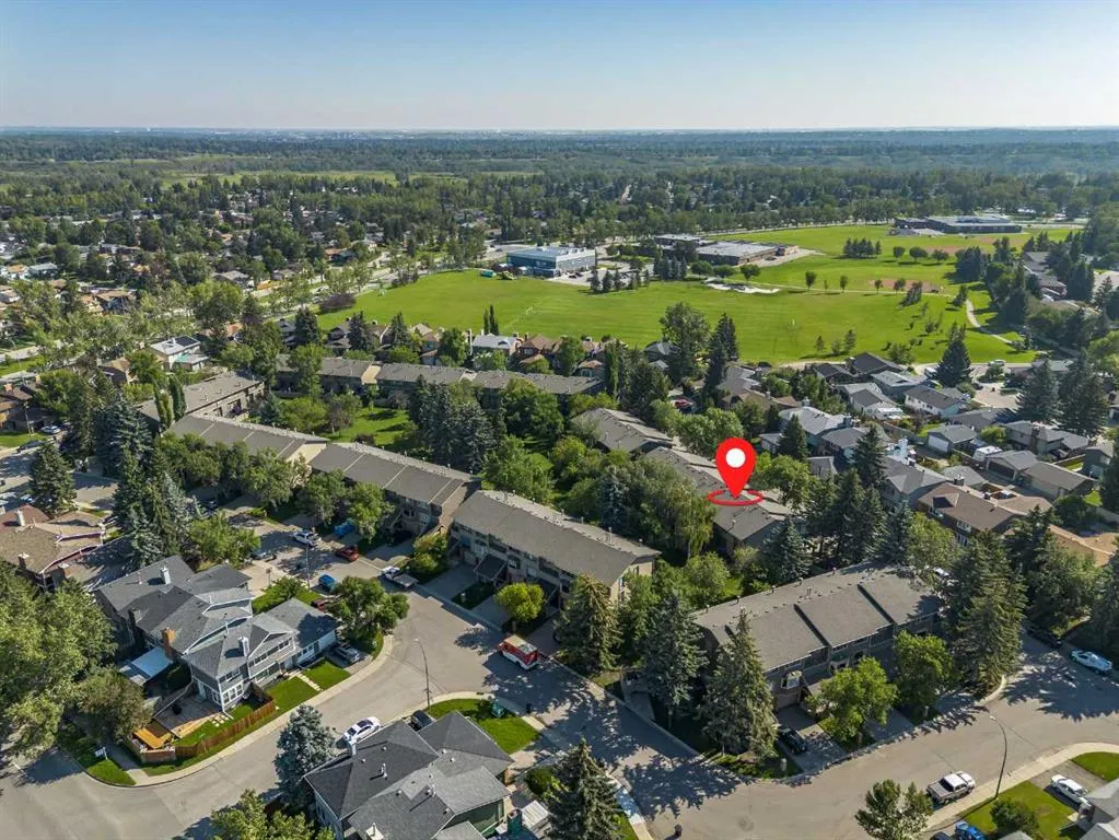 99 Midpark Gardens SE, #25