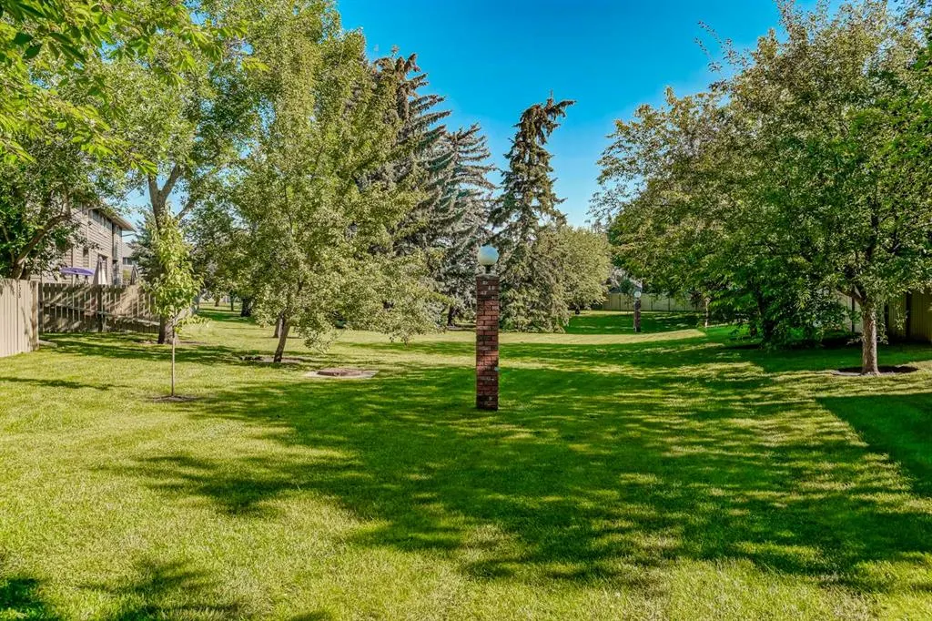 99 Midpark Gardens SE, #25