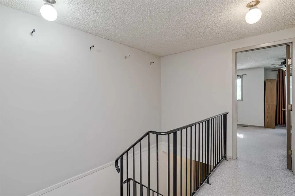 99 Midpark Gardens SE, #25