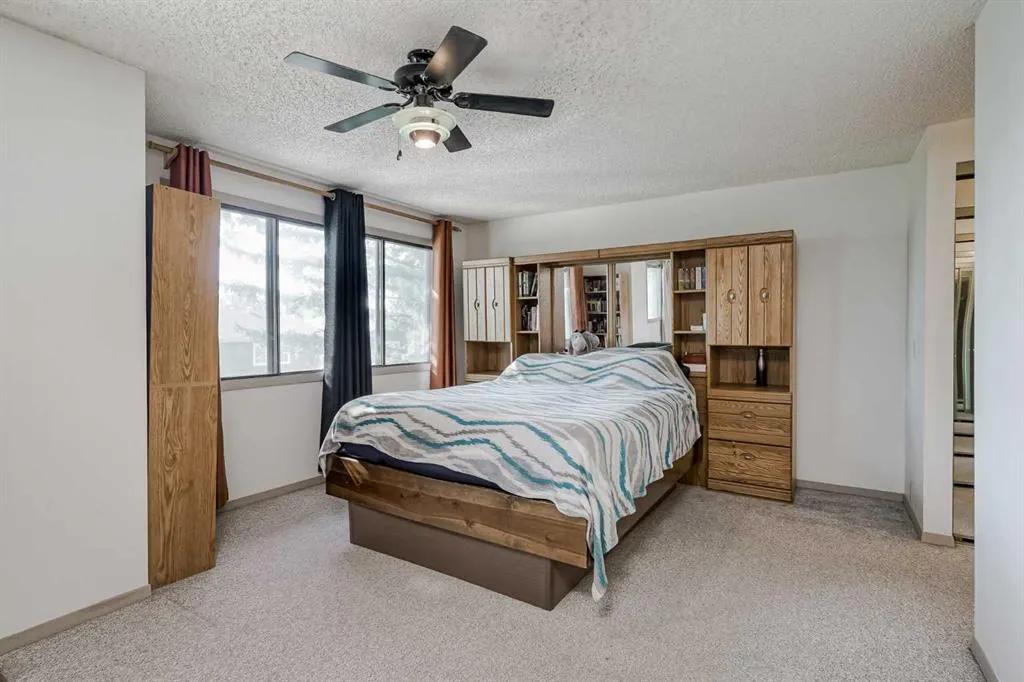 99 Midpark Gardens SE, #25