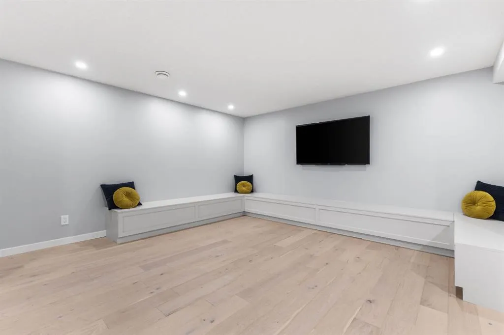 260 West Creek Circle