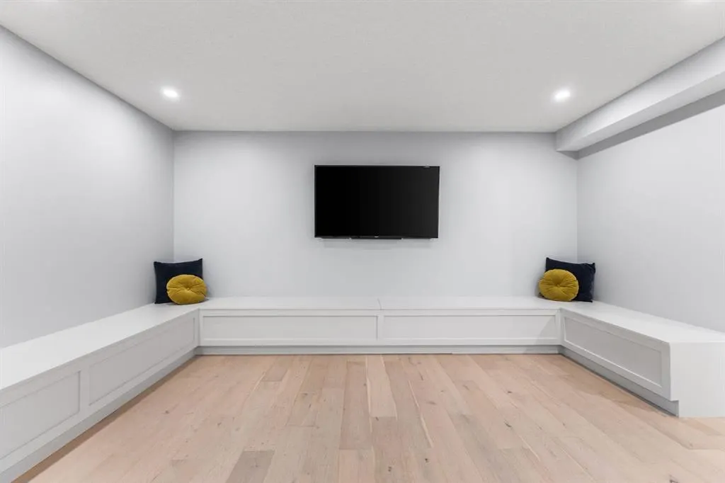 260 West Creek Circle