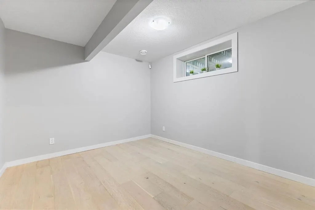 260 West Creek Circle