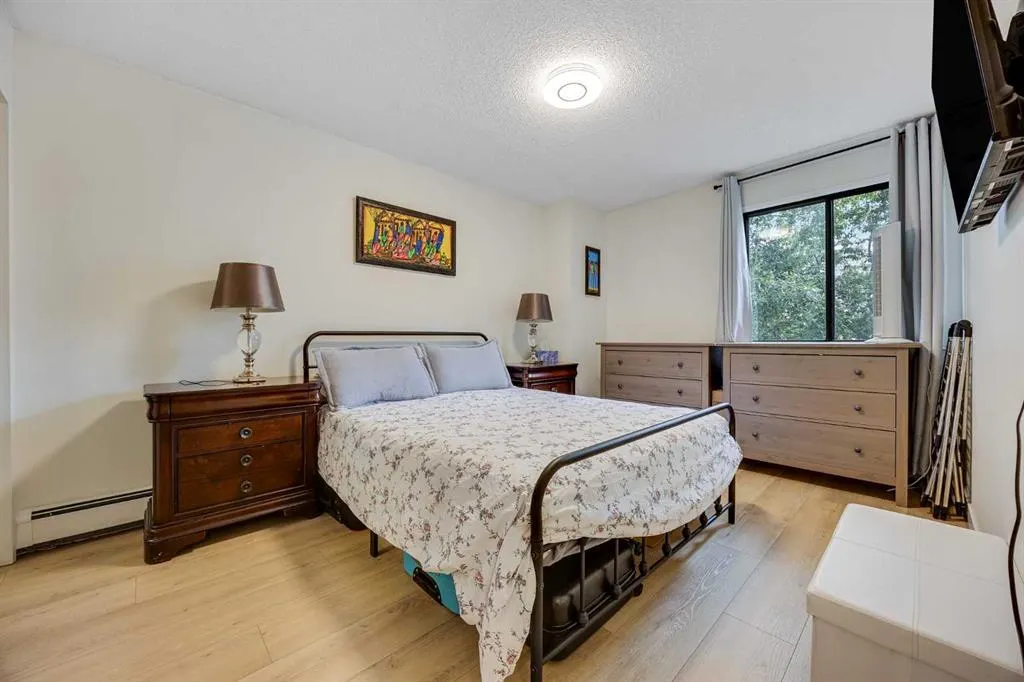 330 15 Avenue SW, #306