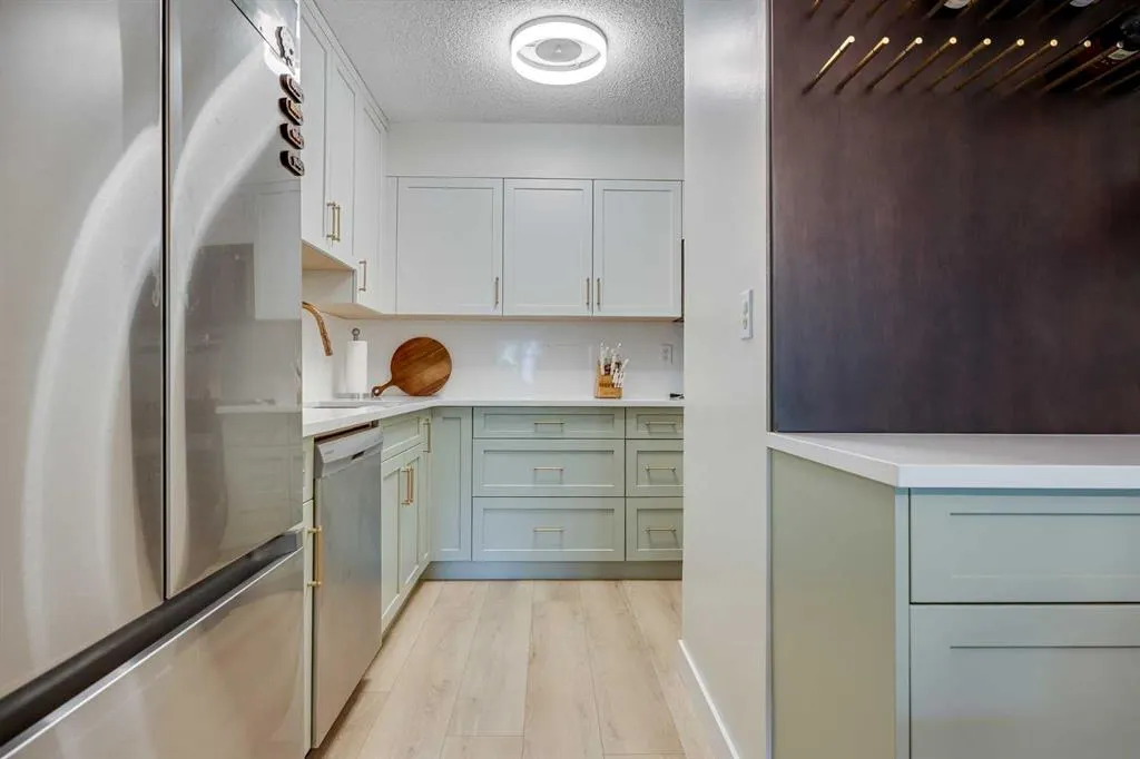 330 15 Avenue SW, #306