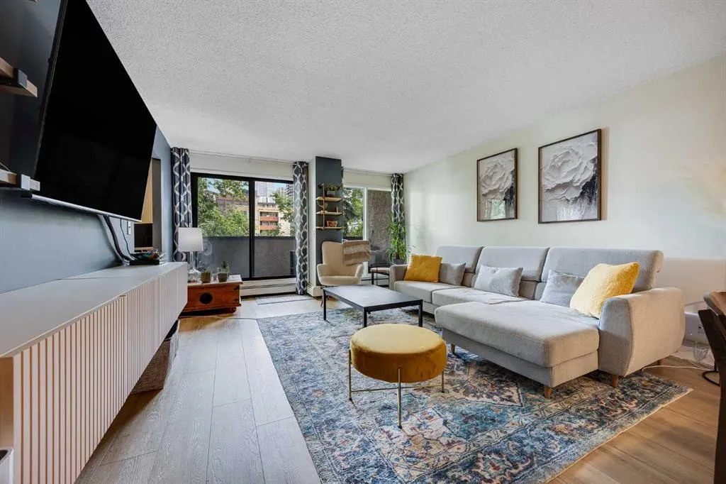 330 15 Avenue SW, #306