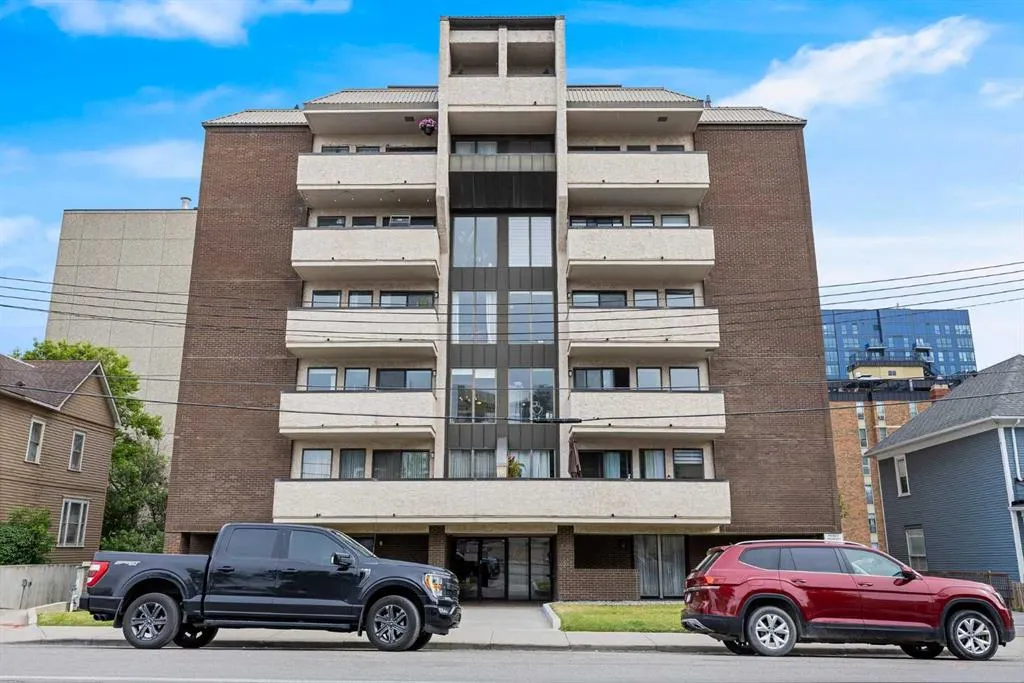 330 15 Avenue SW, #306