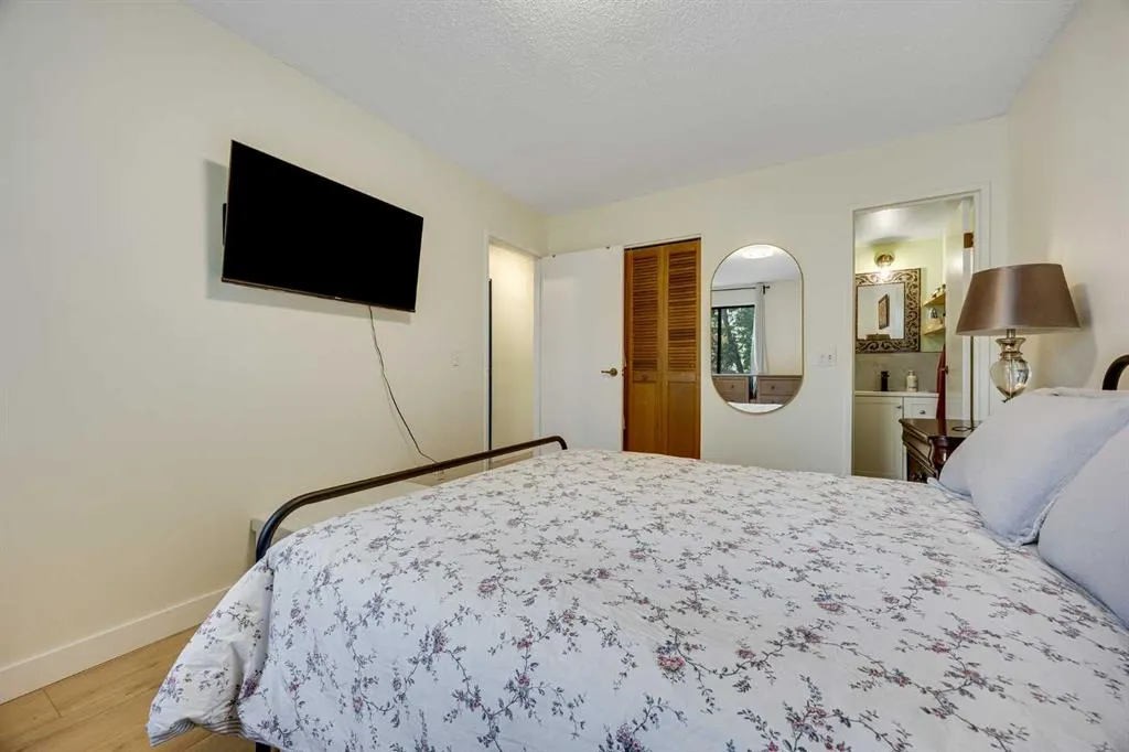 330 15 Avenue SW, #306