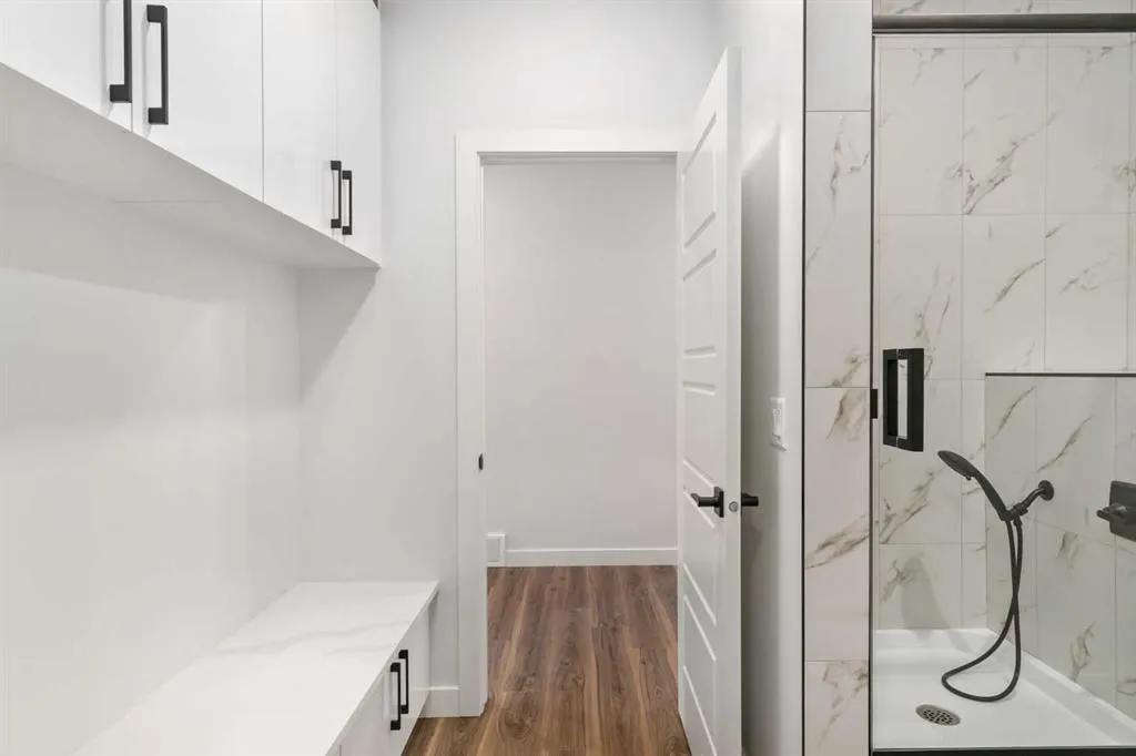 488 Rivercrest View