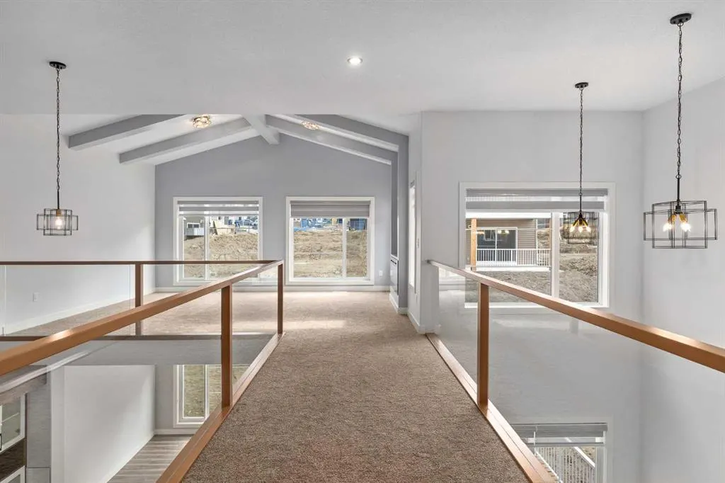 488 Rivercrest View