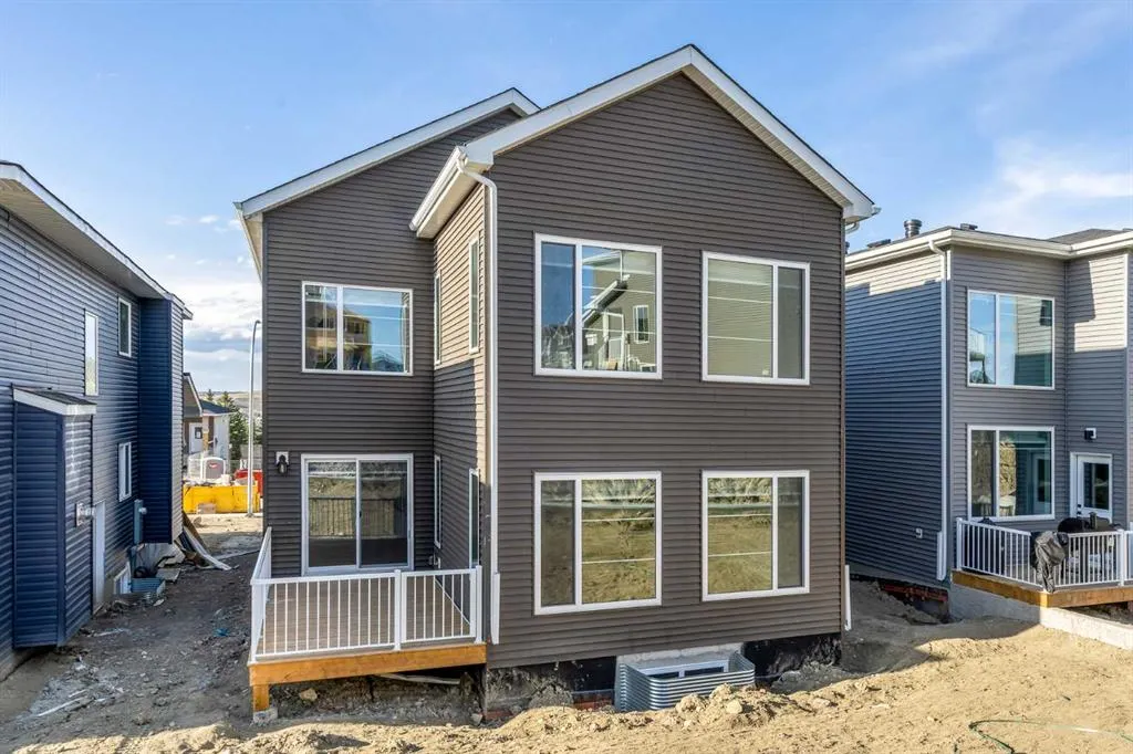 488 Rivercrest View