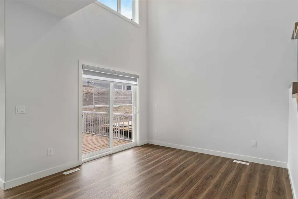 488 Rivercrest View