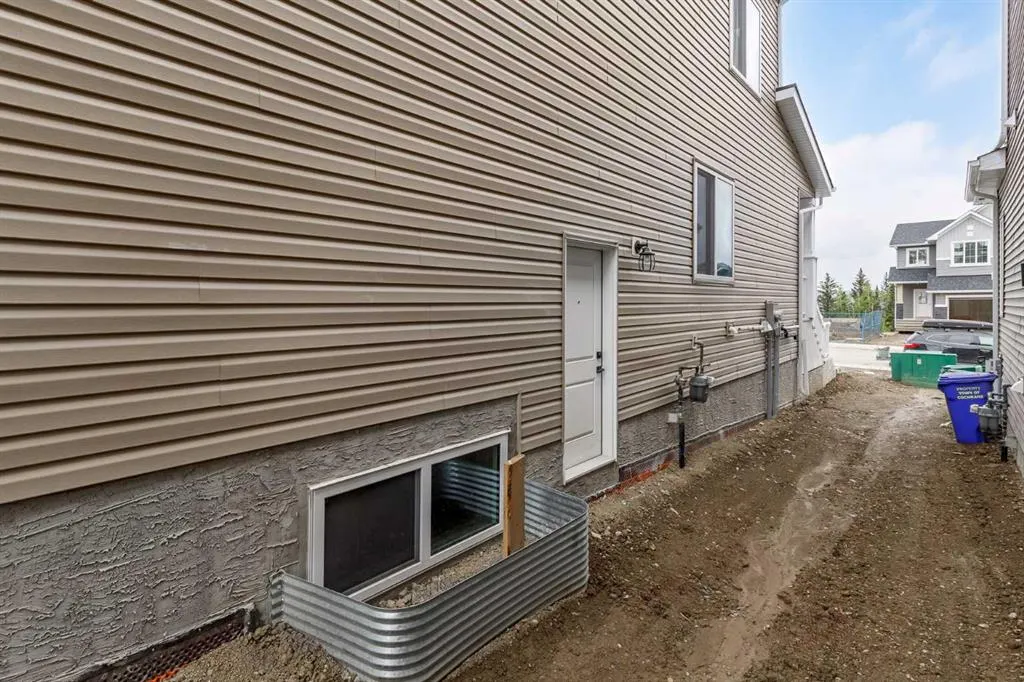 476 Rivercrest View