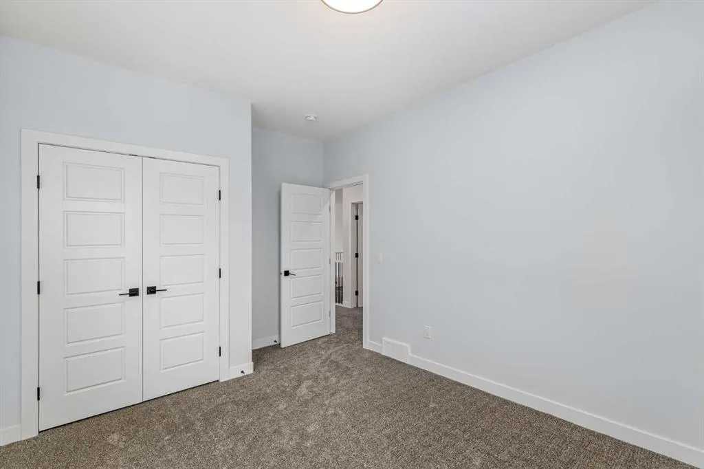 476 Rivercrest View