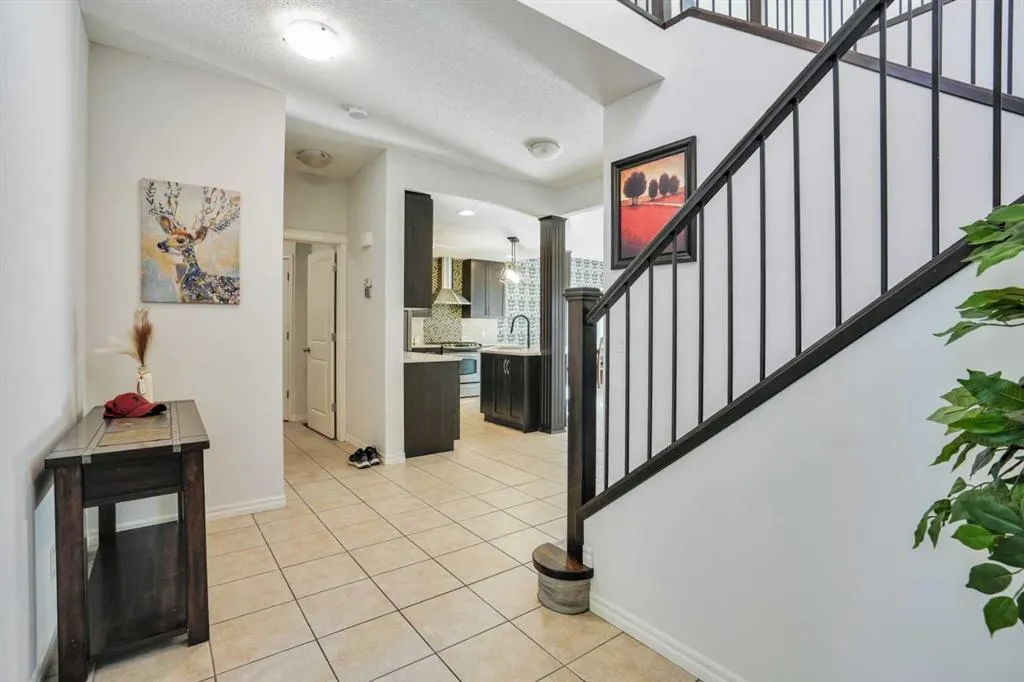 121 magenta Crescent