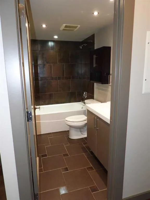 2411 29 Street SW, #104