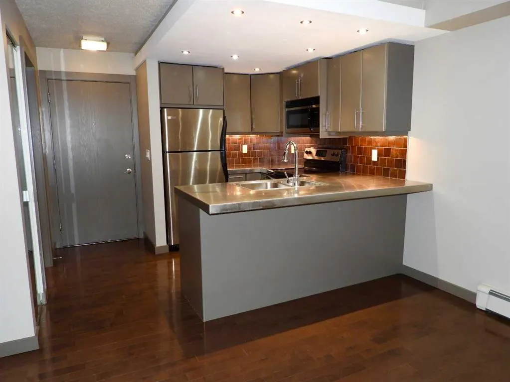 2411 29 Street SW, #104