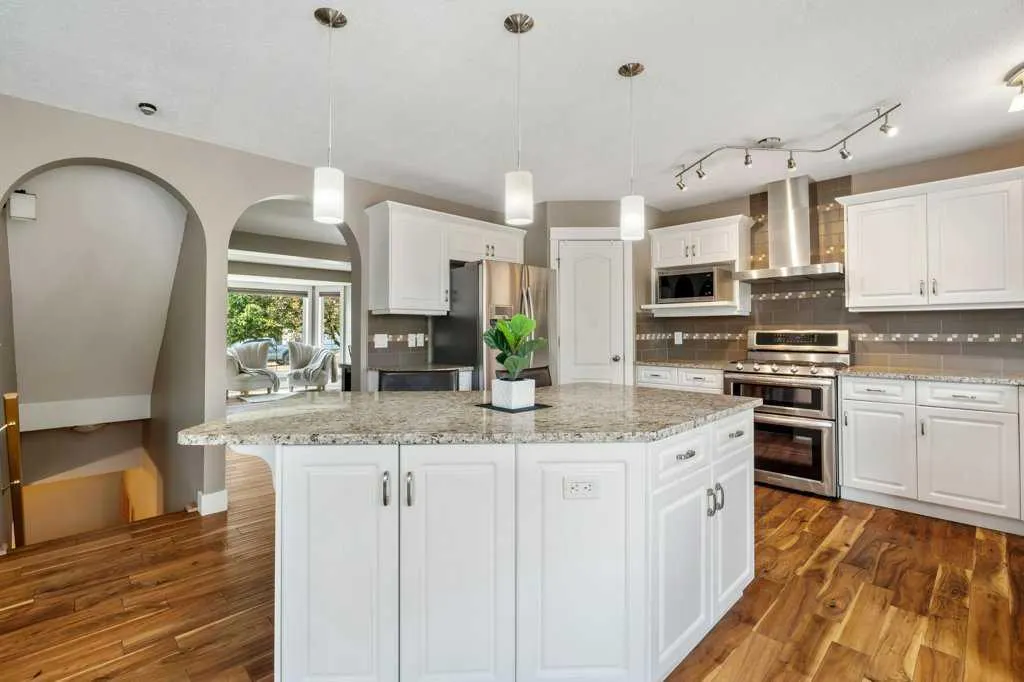 52 Bow Ridge Crescent